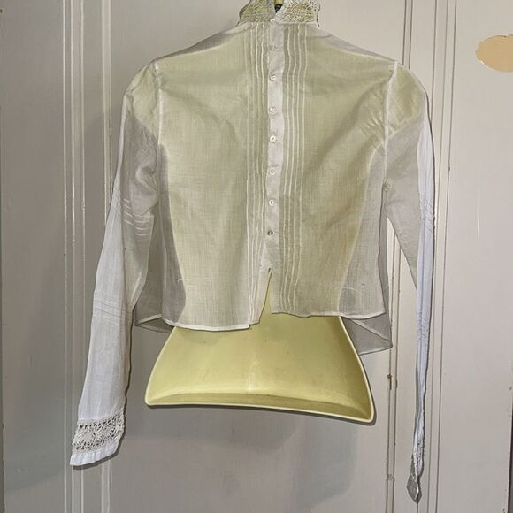 Antique thin white cotton lawn high neck long sleeve blouse with lace & pleats - Picture 7 of 14